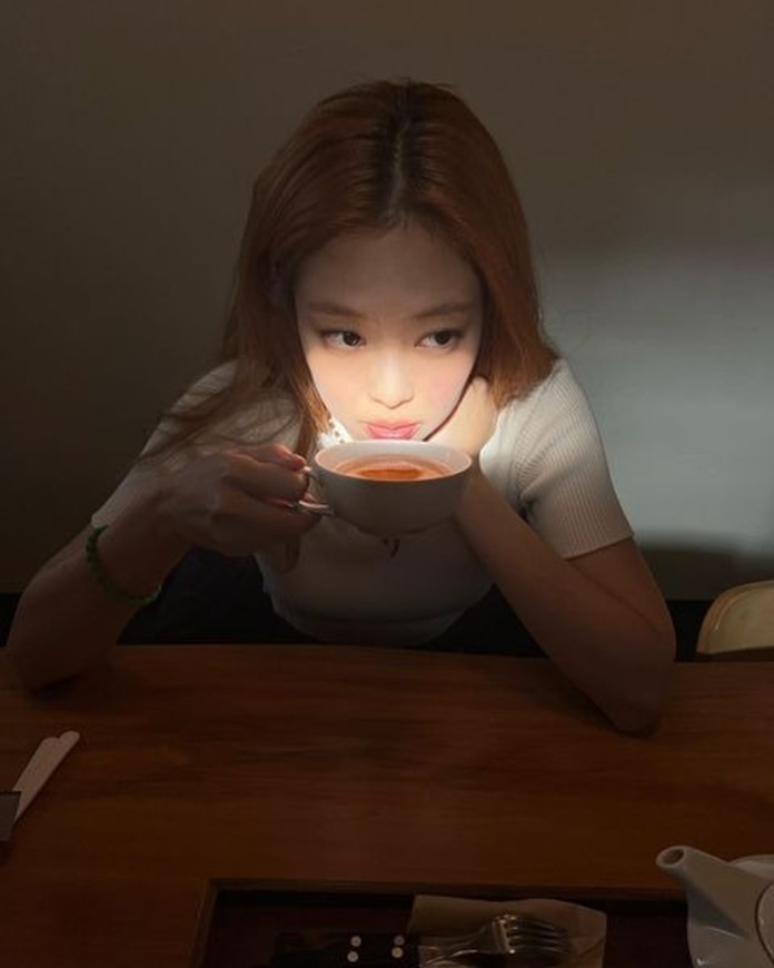 Jennie loves her detox tea